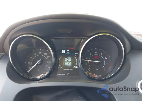 2018 Jaguar E-Pace R-Dynamic S/S из США, поврежденный, VIN SADFJ2FX4J1Z30605